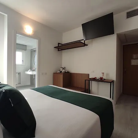 Hotel Massimi Garden 4*